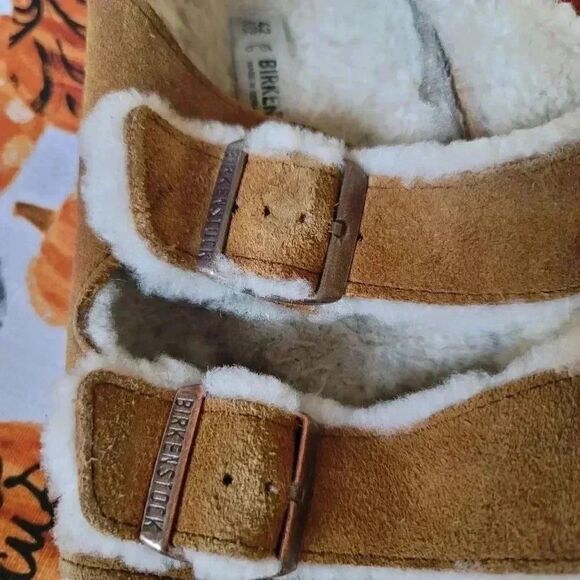 Birkenstock Arizona shearling tan suede slip-on shoes size women 11 men\'s 9 main image 4